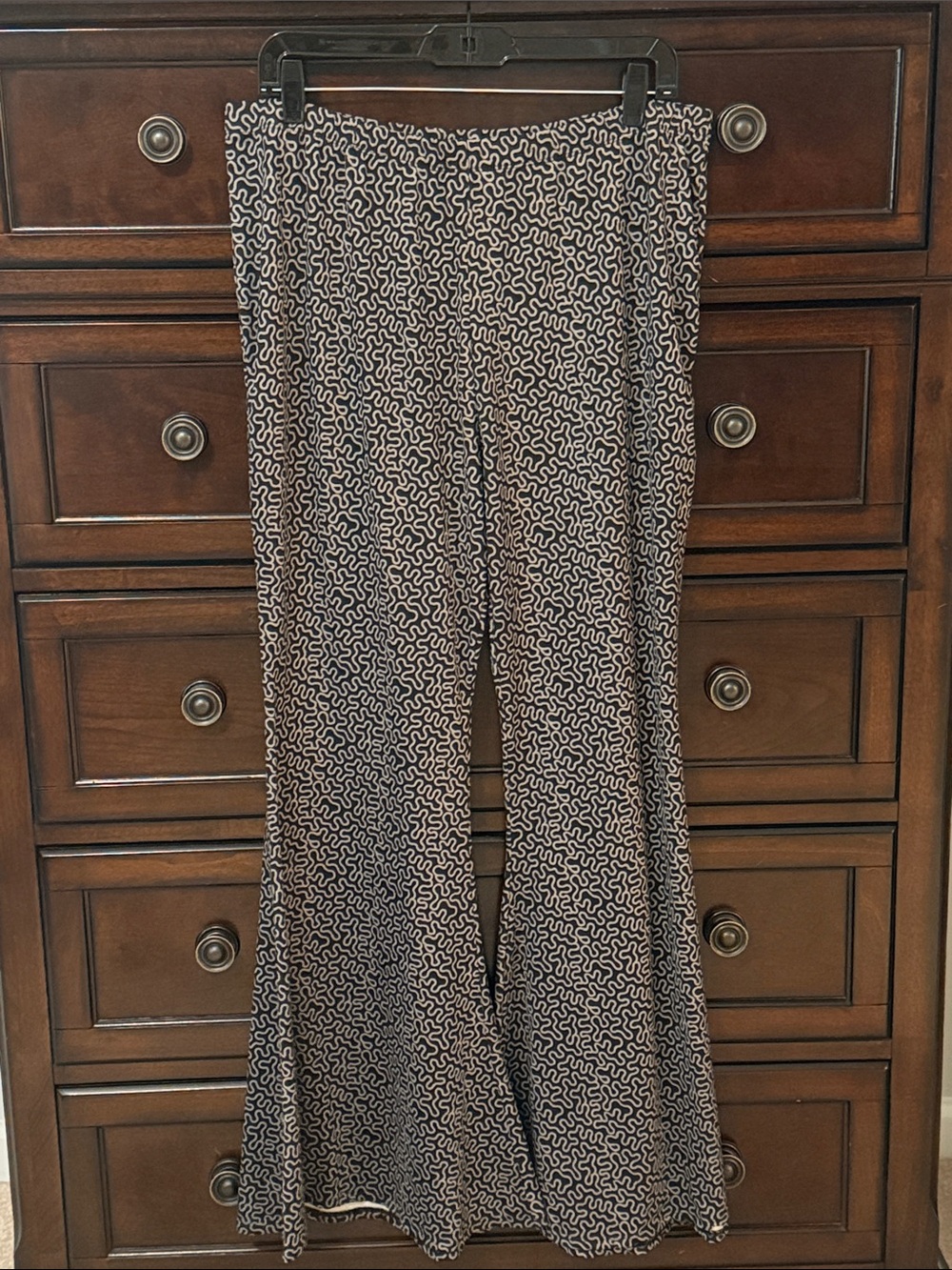 Women's Black and Gray Patterned Wide-Leg Pants